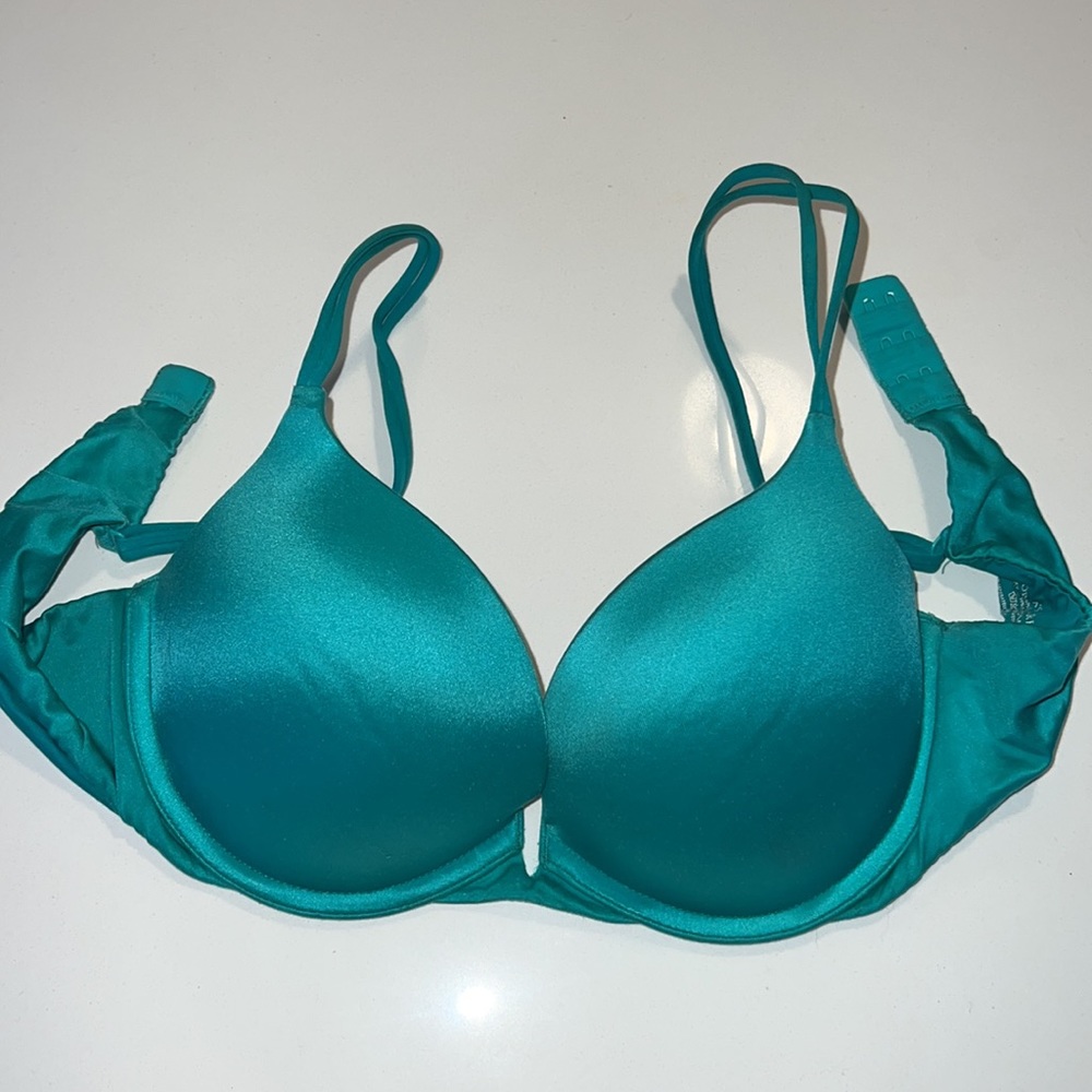 Victoria’s Secret very sexy push-up 36B